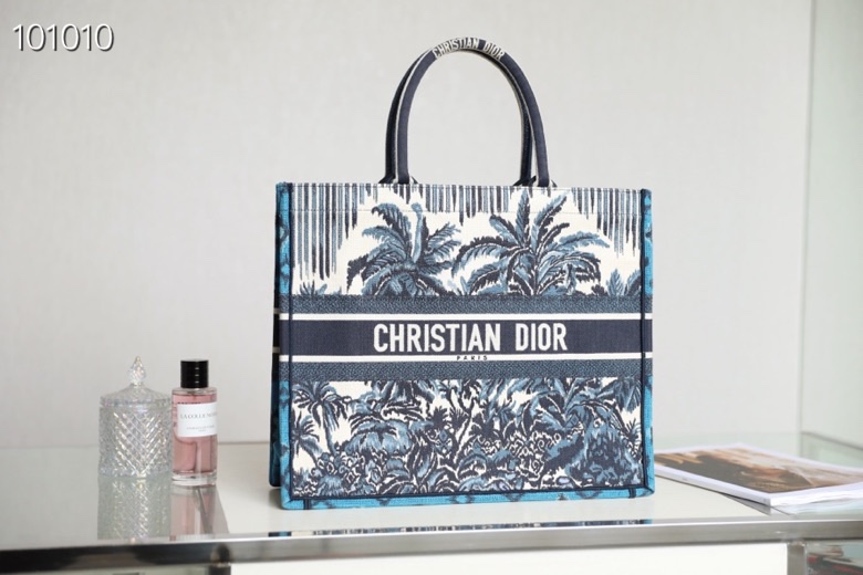 Christian Dior Shopping Bags